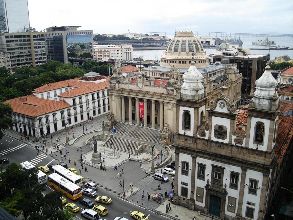 Location In Copacabana Appartement *